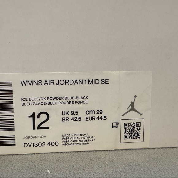 Nike, Air Jordan 1 Mid, Men’s 10.5, Women’s 12 - Picture 12 of 15